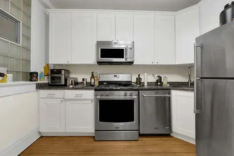 2522 North Burling Street Chicago IL 60614