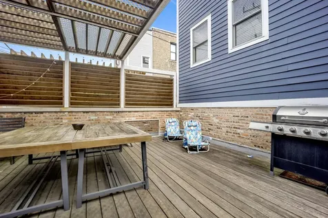 2522 North Burling Street Chicago IL 60614
