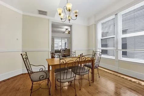 2522 North Burling Street Chicago IL 60614