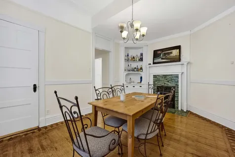 2522 North Burling Street Chicago IL 60614
