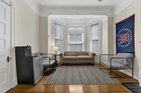2522 North Burling Street Chicago IL 60614