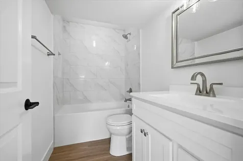 9646 Ridgewood Court Bloomington IL 61705