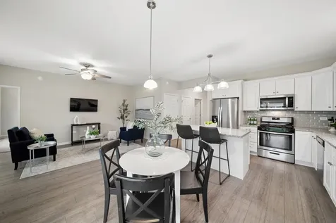 807 Alexandra Lane Yorkville IL 60560