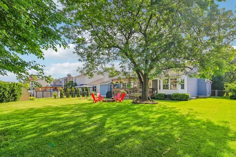 1114 Country Glen Lane Carol Stream IL 60188