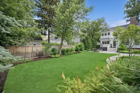 792 Walden Road Winnetka IL 60093
