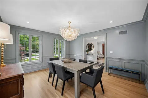 792 Walden Road Winnetka IL 60093