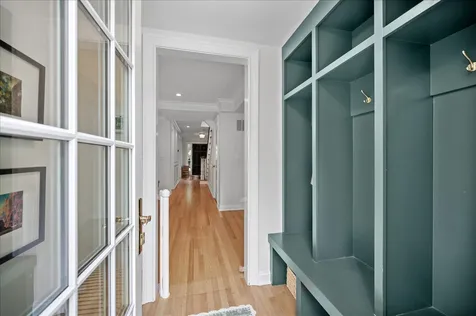 792 Walden Road Winnetka IL 60093