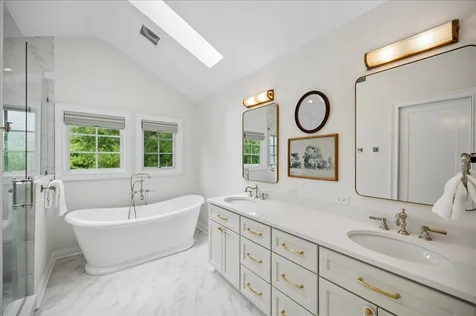 792 Walden Road Winnetka IL 60093