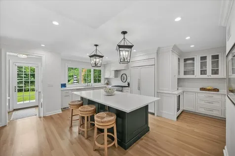 792 Walden Road Winnetka IL 60093