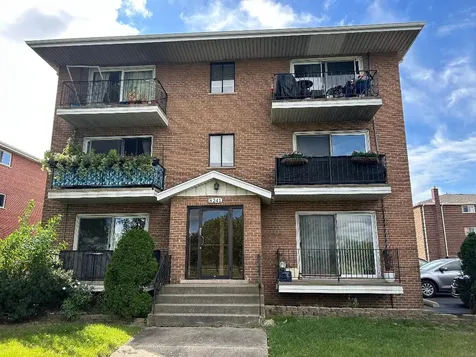 8241 West 79 Street W Justice IL 60458