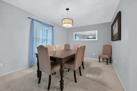 2 Scenic Point Bloomington IL 61701
