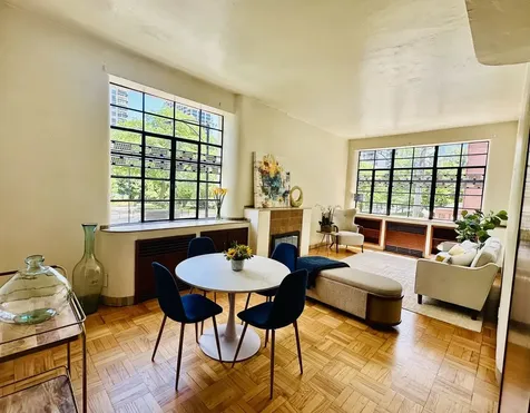143 West Burton Place Chicago IL 60610
