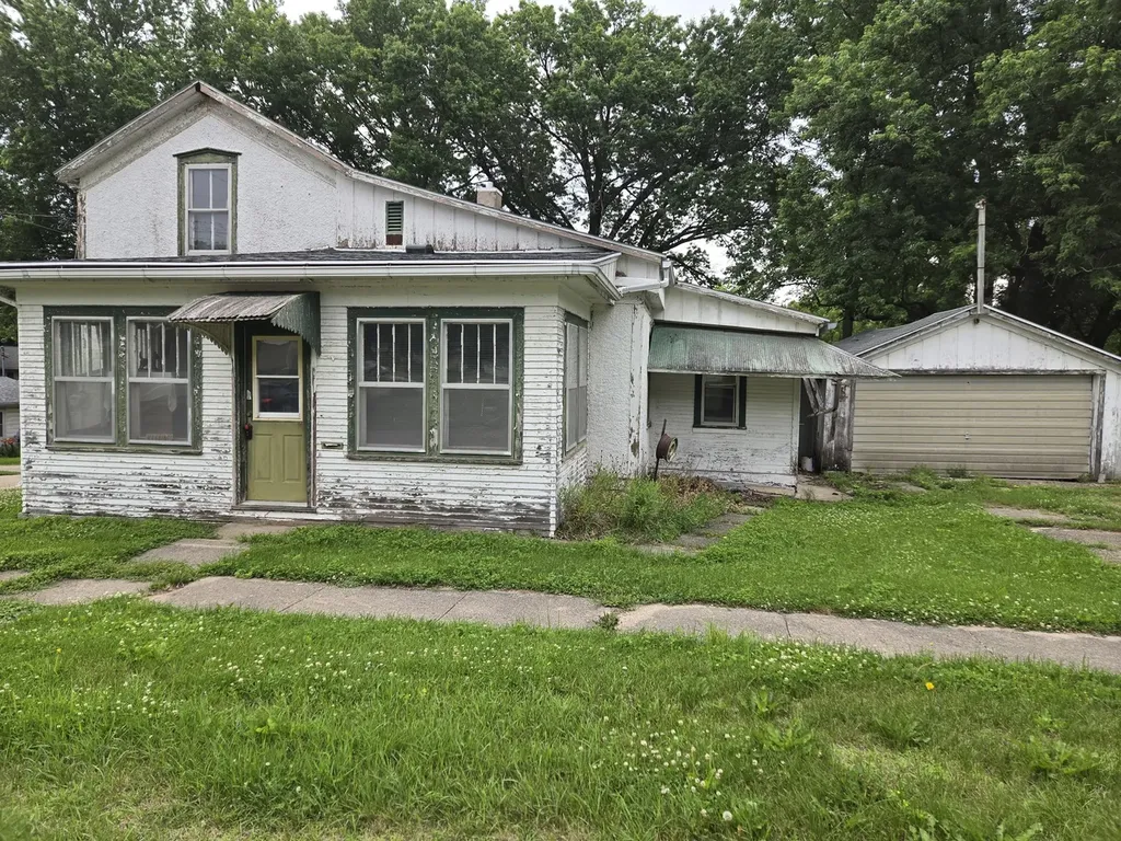 202 East Elkhorn Street Polo IL 61064