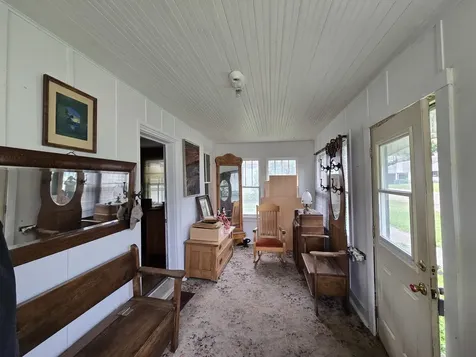202 East Elkhorn Street Polo IL 61064
