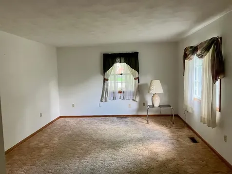 1327 Long Street Dixon IL 61021