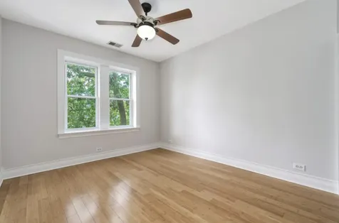 3216 West Berteau Avenue Chicago IL 60618