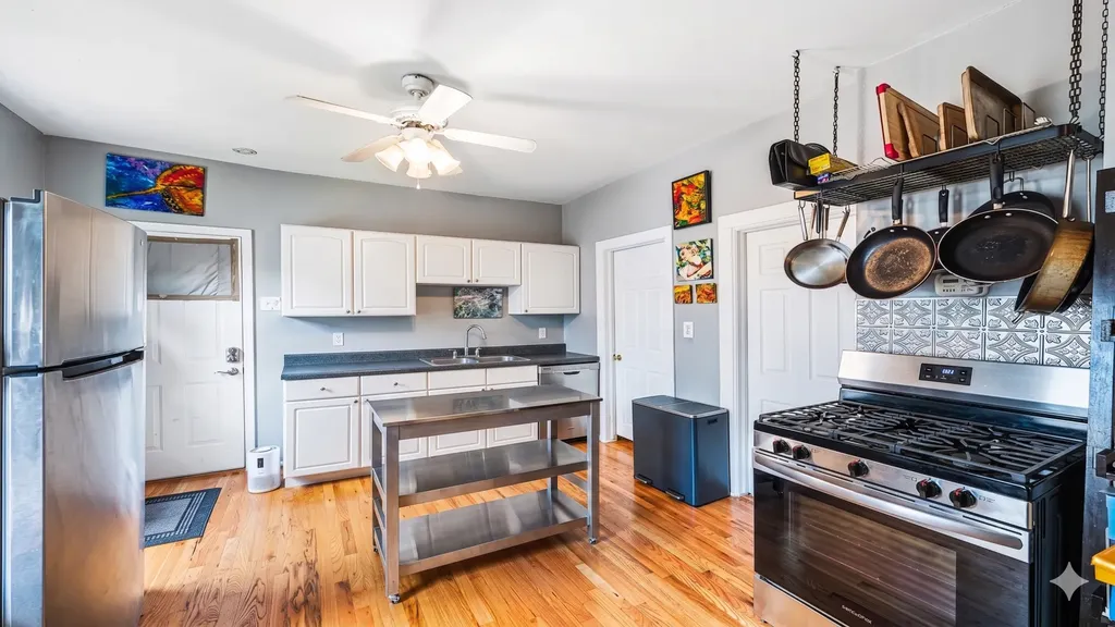 2040 West Charleston Street Chicago IL 60647