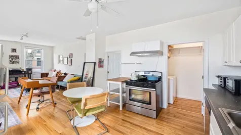 2040 West Charleston Street Chicago IL 60647