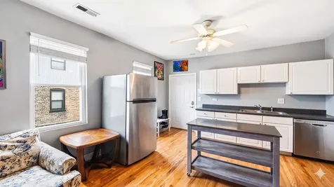 2040 West Charleston Street Chicago IL 60647