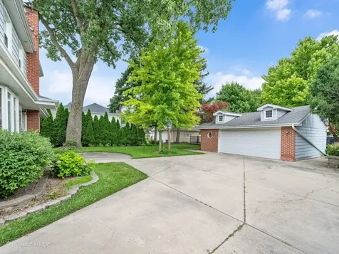 113 North Oak Street N Elmhurst IL 60126