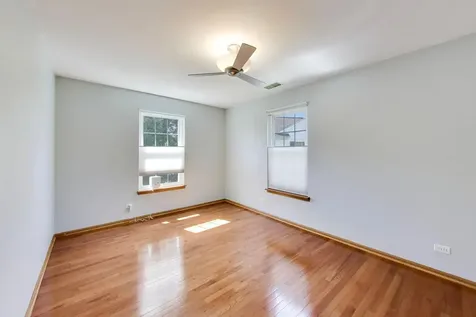 557 Shakespeare Drive Grayslake IL 60030