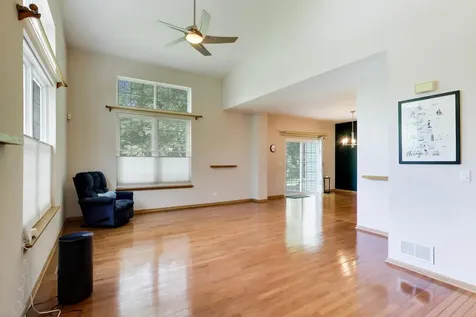 557 Shakespeare Drive Grayslake IL 60030