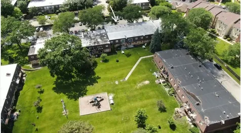 665 Grove Drive Buffalo Grove IL 60089