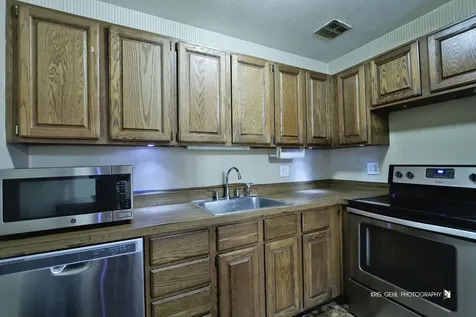 665 Grove Drive Buffalo Grove IL 60089