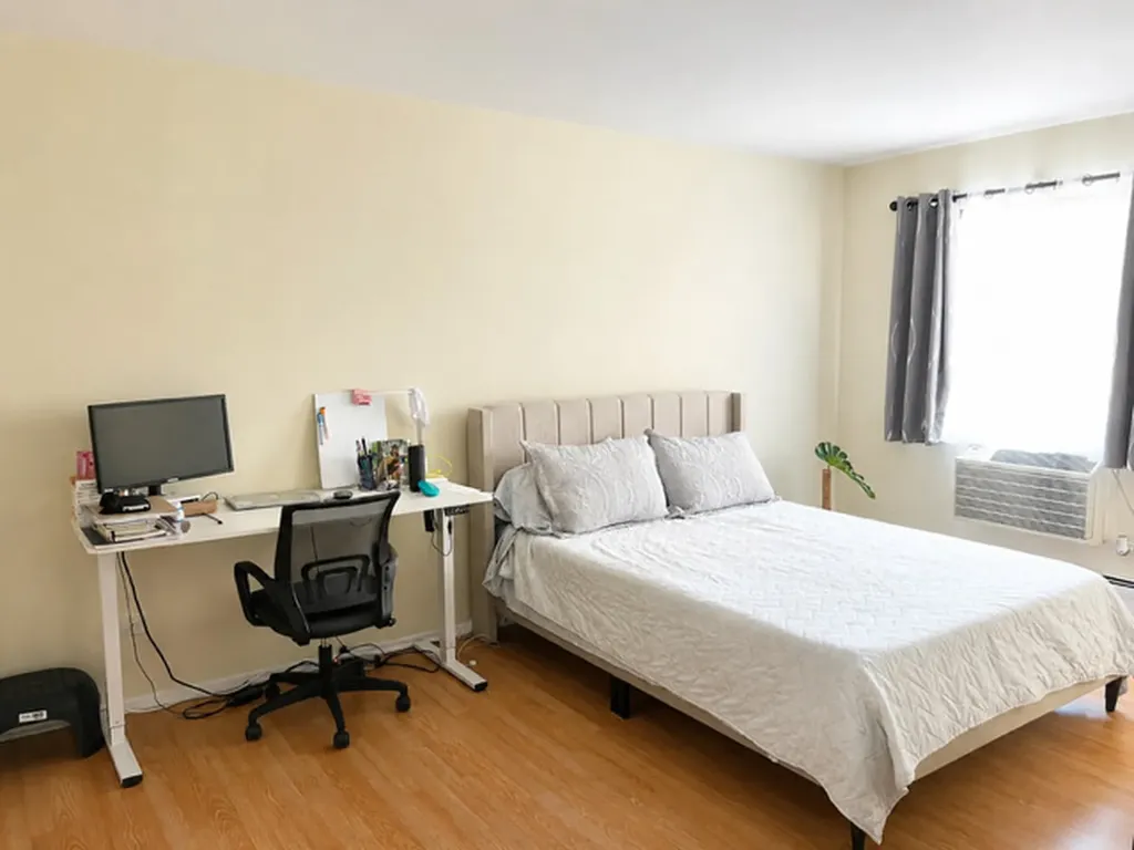 4623 North Chester Avenue Chicago IL 60656