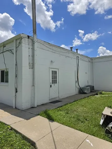 5612 S Illinois Route 31 Crystal Lake IL 60014