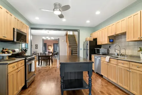 123 Raymond Avenue Barrington IL 60010