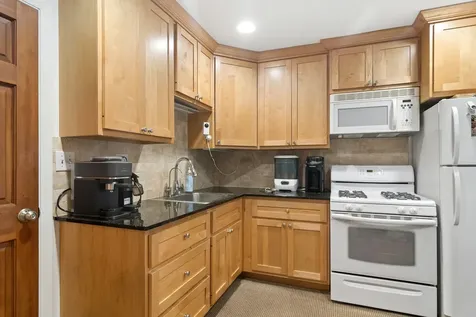 123 Raymond Avenue Barrington IL 60010