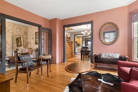 123 Raymond Avenue Barrington IL 60010