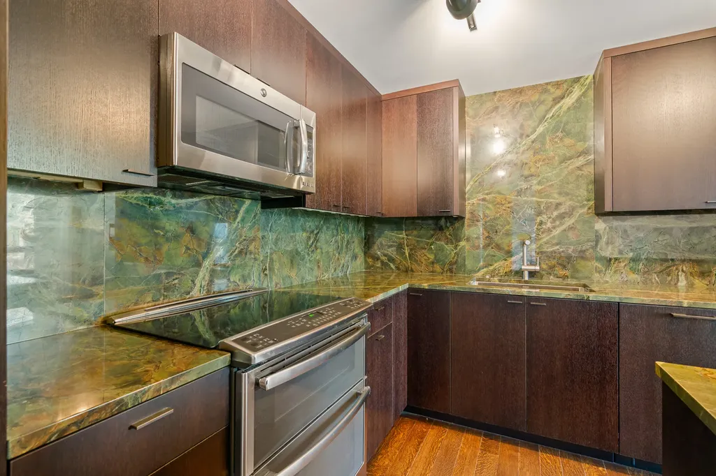 50 East Bellevue Place Chicago IL 60611