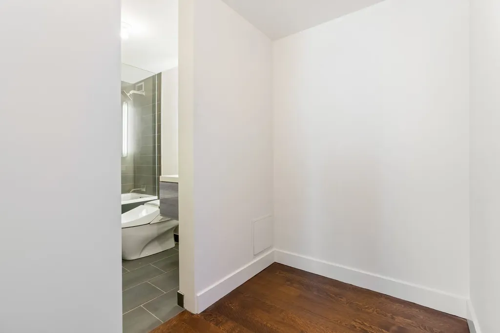 50 East Bellevue Place Chicago IL 60611