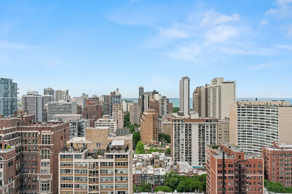 50 East Bellevue Place Chicago IL 60611