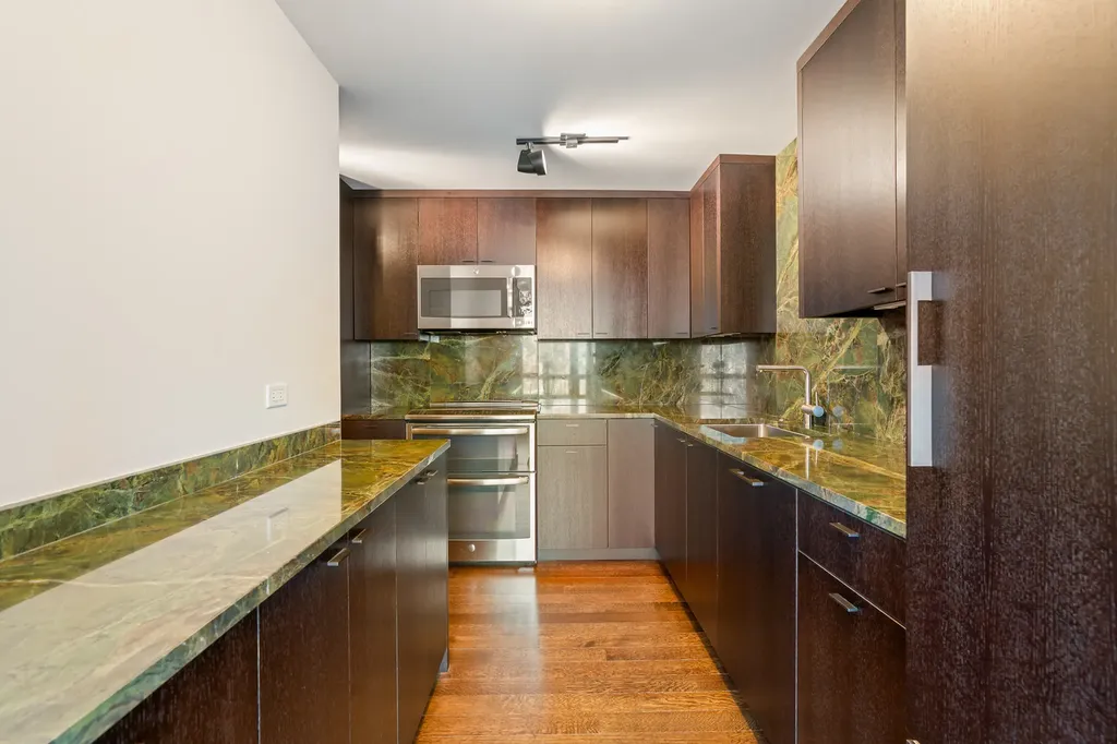 50 East Bellevue Place Chicago IL 60611