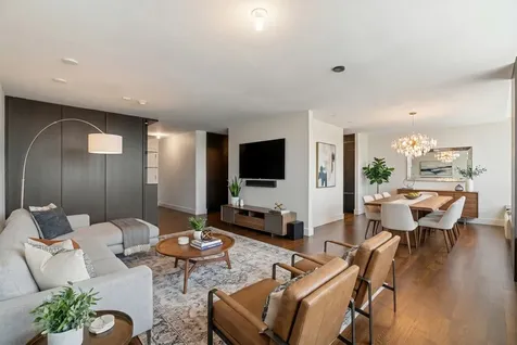50 East Bellevue Place Chicago IL 60611