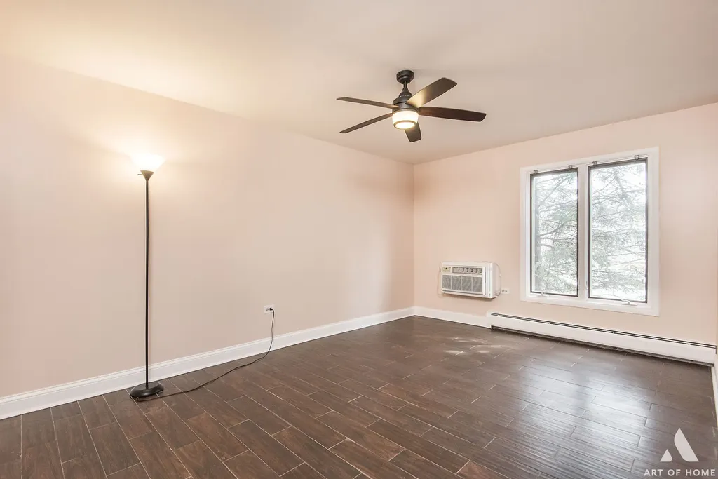 1049 West Ogden Avenue Naperville IL 60563