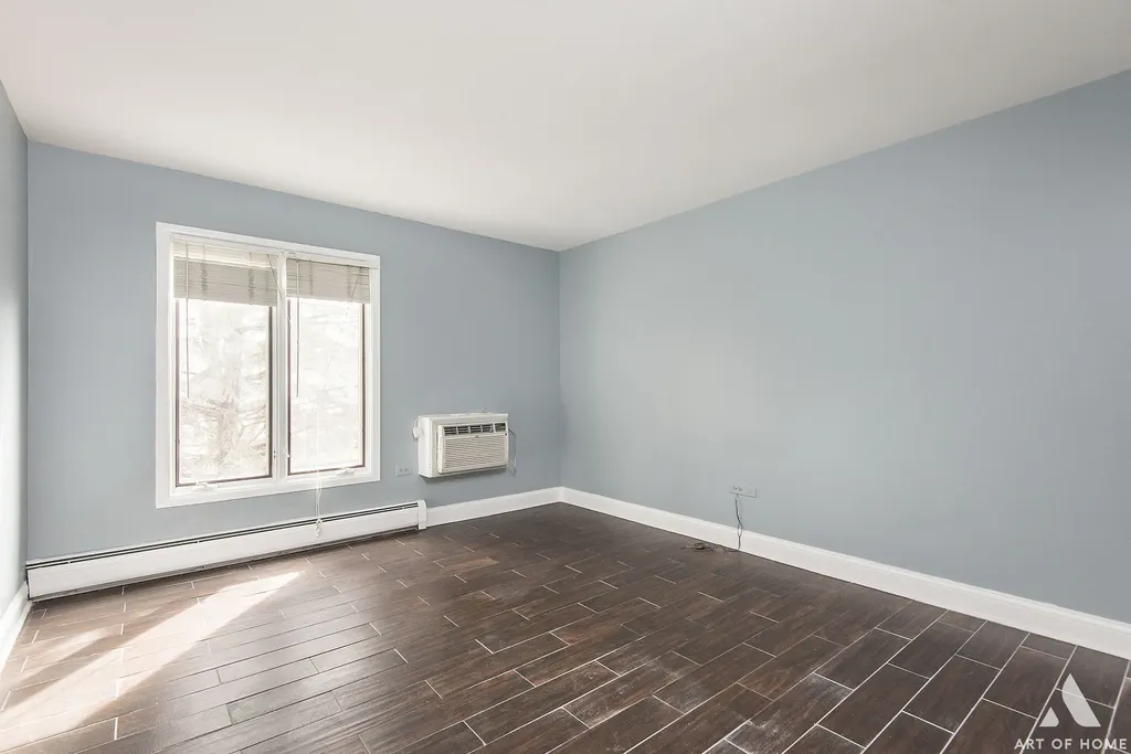 1049 West Ogden Avenue Naperville IL 60563