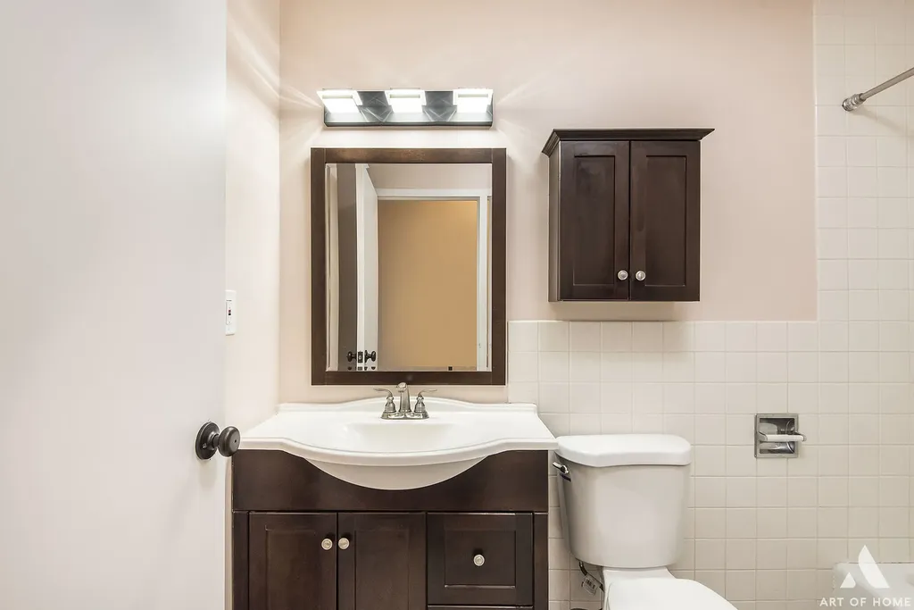 1049 West Ogden Avenue Naperville IL 60563