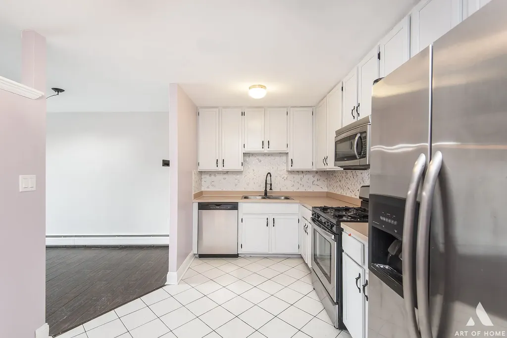 1049 West Ogden Avenue Naperville IL 60563