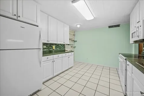 920 Beau Drive Des Plaines IL 60016