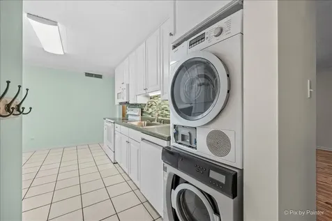 920 Beau Drive Des Plaines IL 60016