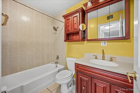 920 Beau Drive Des Plaines IL 60016