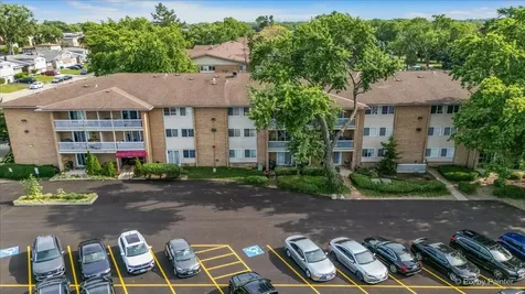 920 Beau Drive Des Plaines IL 60016