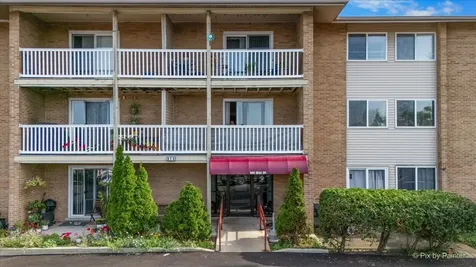 920 Beau Drive Des Plaines IL 60016
