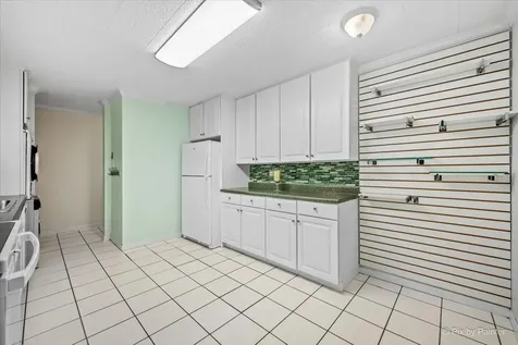 920 Beau Drive Des Plaines IL 60016