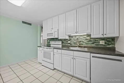 920 Beau Drive Des Plaines IL 60016