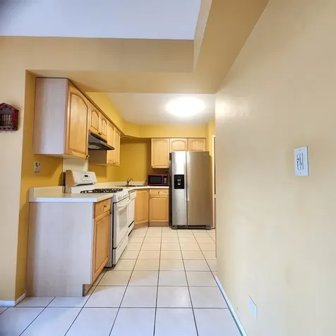 402 Honey Locust Drive Wheeling IL 60090